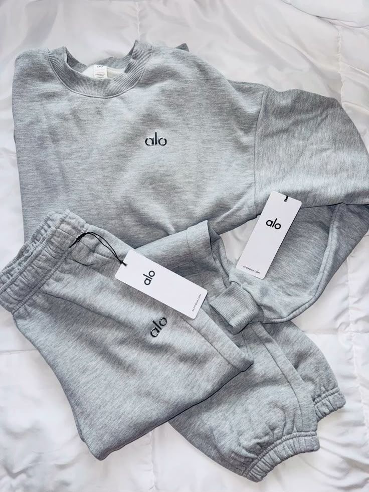 These trendy track sets are a must-have this winter season ❄️🤍 And perfect for those chill summer days too ☀️     ✨ Fabric basics: 80% Cotton 20% Mixed (Poly)